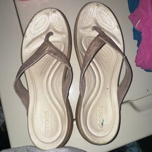 CROCS Tan and Cream Comfort Flip Flops